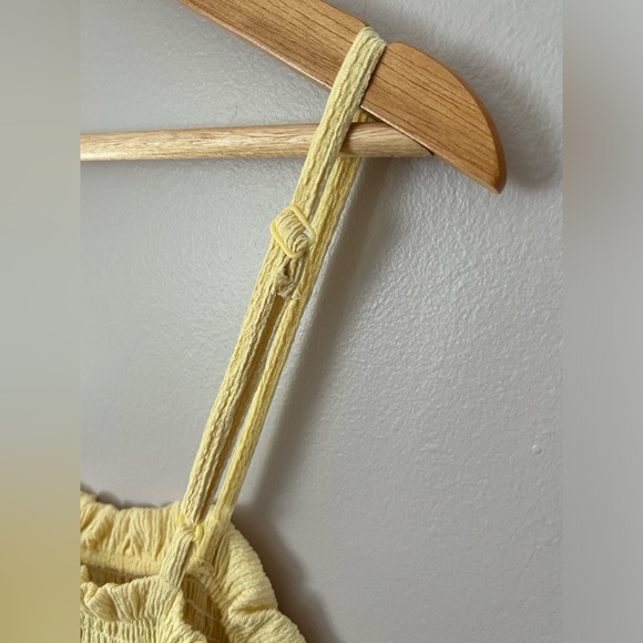 Women’s H&M Crinkled Smocked-Bodice Spaghetti Strap Summer Dress - Picture 6 of 11